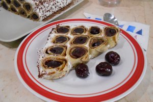 Desert Cusma lui Guguta, din clatite si frisca