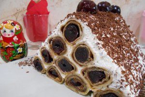Desert Cusma lui Guguta, din clatite si frisca