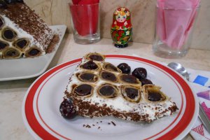 Desert Cusma lui Guguta, din clatite si frisca