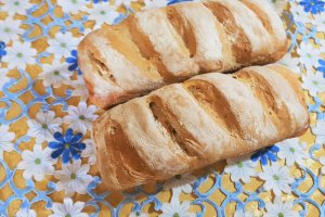 Franzele cu bere neagra, faina integrala si chimen