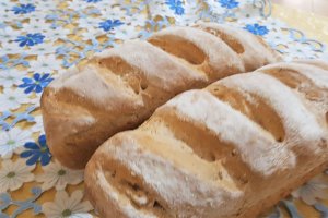 Franzele cu bere neagra, faina integrala si chimen