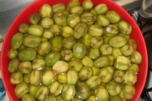 Bucatarasul copiilor - Dulceata de nuci verzi