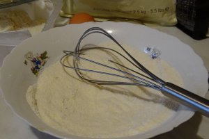Desert tort cu mousse de banane