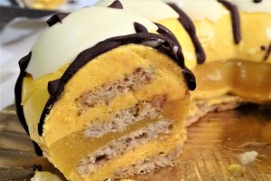 Desert tort cu mousse de piersici