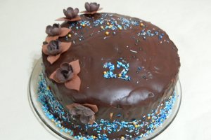 Desert tort cu cafea, nuci si ciocolata
