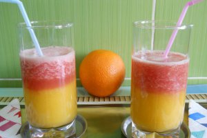 Smoothie de grapefruit, portocala si mar