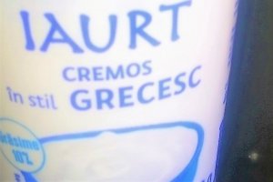 Crema cu sprot afumat si iaurt grecesc
