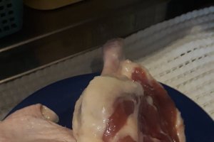 Supa de mazare cu pulpe de rata
