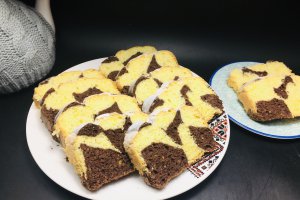 Desert chec tigrat cu cacao