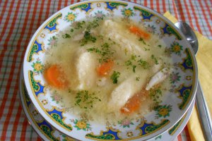 Supa de gaina, cu galuste de gris