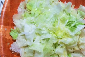 Salata cu burata, mozzarella si rosii