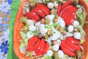 Salata cu burata, mozzarella si rosii