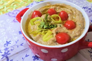 Salata de vinete cu praz, rosii si tahini