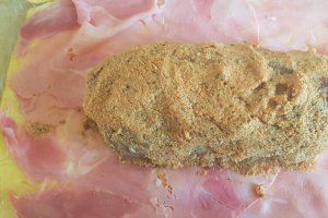 Beef Wellington cu galbiori de padure
