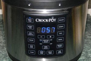 Varza calita cu afumatura la Multicooker-ul Crock-Pot Express