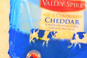 Ciuperci umplute cu cheddar si ceapa verde