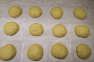 Desert gogosi pufoase ca la gogoserie