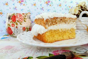 Desert prajitura cu nuca de cocos si crema cu ciocolata alba si lapte condensat (Raffaello)