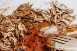 Sandwich cu carne de porc