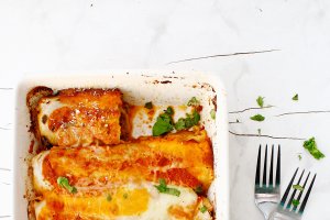 Clatite umplute cu carne tocata