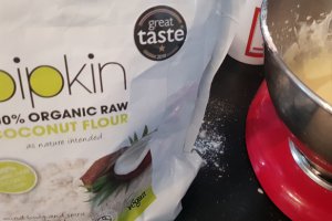 Desert prajitura cu mere si faina de cocos (fara gluten, low carb)