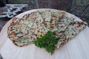 Lipii cu cartof si verdeata (lipii martiene)