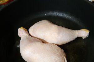 Pulpe de pui cu legume