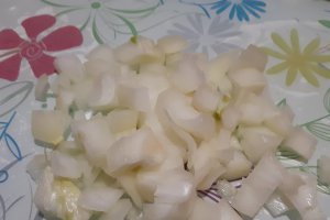 Pulpe de pui cu legume