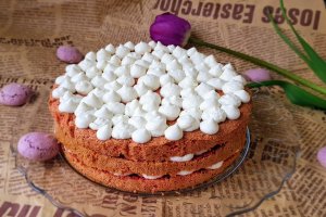 Desert tort cu migdale si crema de mascarpone