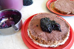 Tort cu crema de mascarpone si jeleu de afine - 3 ani de bucataras