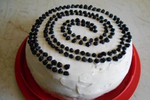 Tort cu crema de mascarpone si jeleu de afine - 3 ani de bucataras