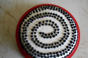 Tort cu crema de mascarpone si jeleu de afine - 3 ani de bucataras