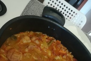 Iahnie de fasole cu pipote de pui