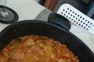 Iahnie de fasole cu pipote de pui