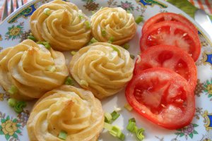 Cartofi Duchesse, cu branza sarata