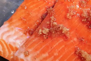 Tataki de pastrav somonat