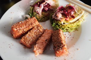 Tataki de pastrav somonat