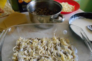 Lasagna cu ciuperci si sos bechamel