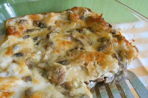 Lasagna cu ciuperci si sos bechamel