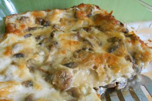 Lasagna cu ciuperci si sos bechamel