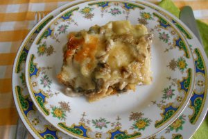 Lasagna cu ciuperci si sos bechamel