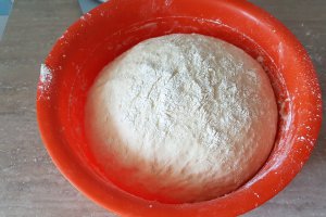 Barcute umplute cu piept de pui