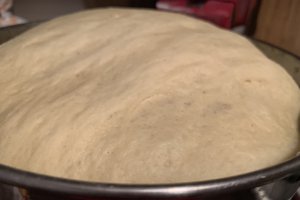 Desert Buchteln sau gogosi umplute cu Nutella, la cuptor