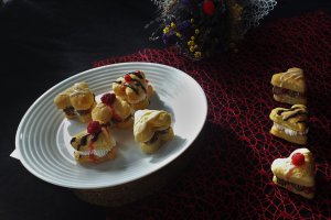 Desert foietaj cu frisca