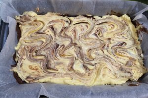 Desert brownie cheesecake