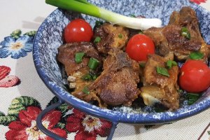 Costite de miel cu leurda si ceapa verde