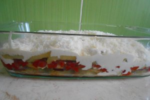 Cartofi cu ardei capia copti, la cuptor