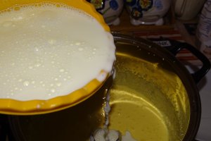 Desert tort cu crema lamaie -Paste 2020