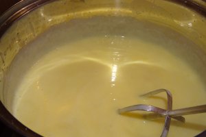Desert tort cu crema lamaie -Paste 2020