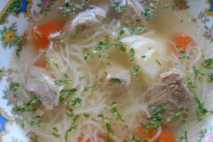 Supa din carne de vitel, cu fidea